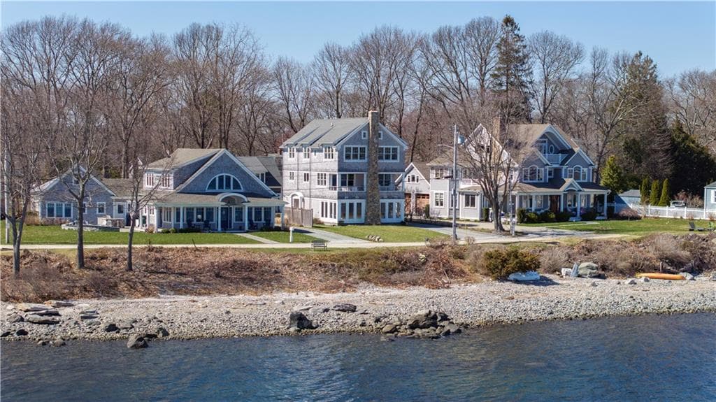 110 Sea View Avenue - Photo 1