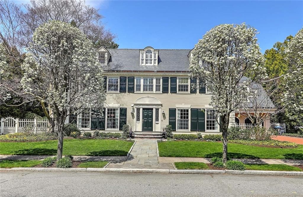 750 Elmgrove Avenue - Photo 1