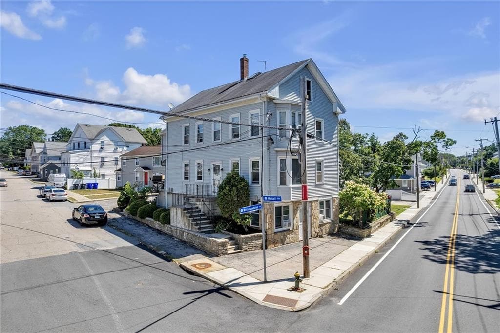 1 Metcalf Avenue - Photo 2