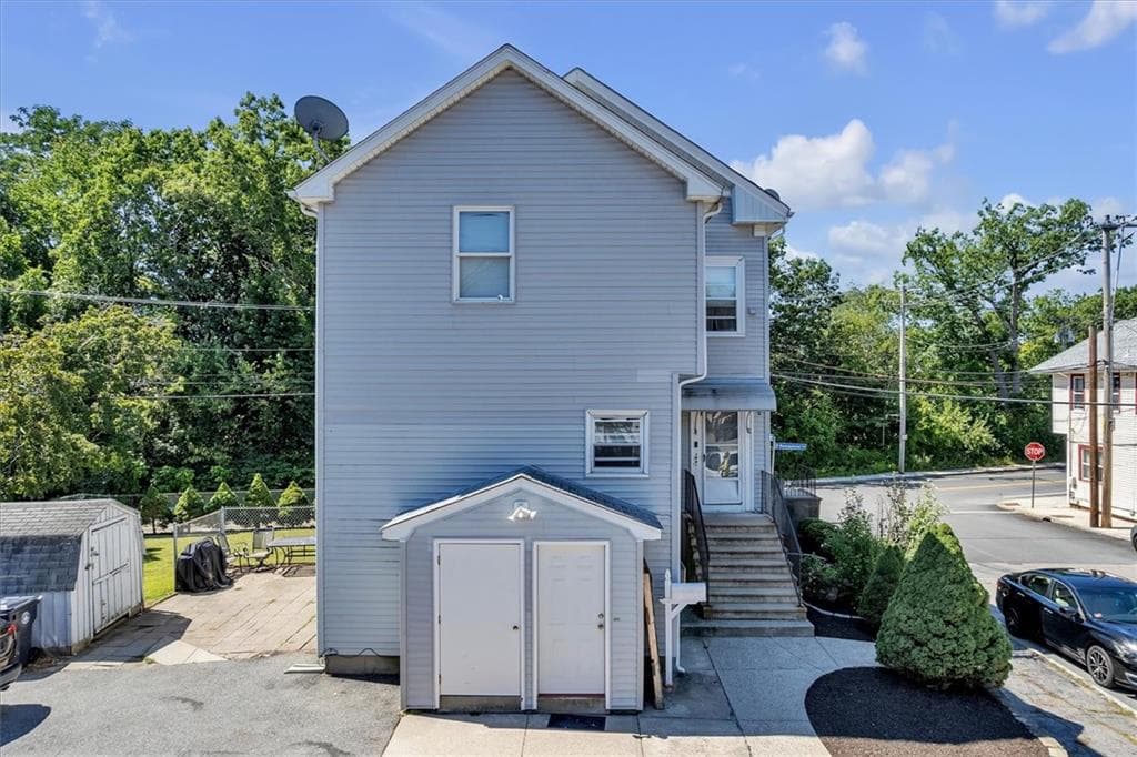 1 Metcalf Avenue - Photo 4