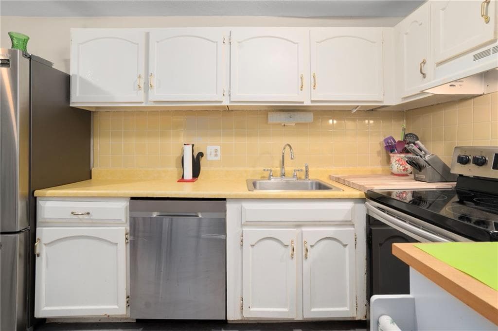 1190 Charles Street #18 - Photo 3