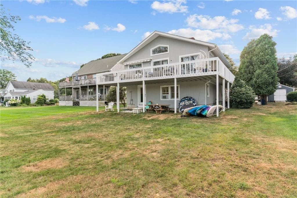 93 Riverside Drive - Photo 4