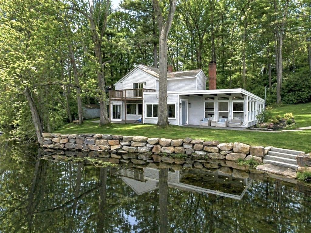 24 Breezy Knoll Road - Photo 1