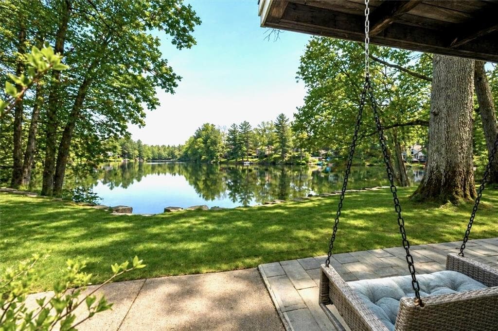 24 Breezy Knoll Road - Photo 5