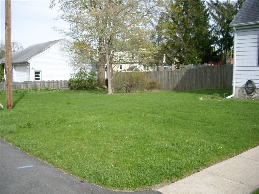 20 Bassett Avenue - Photo 2