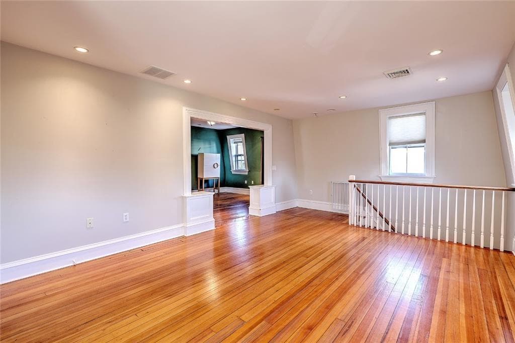 225 Carpenter Street #3 - Photo 4