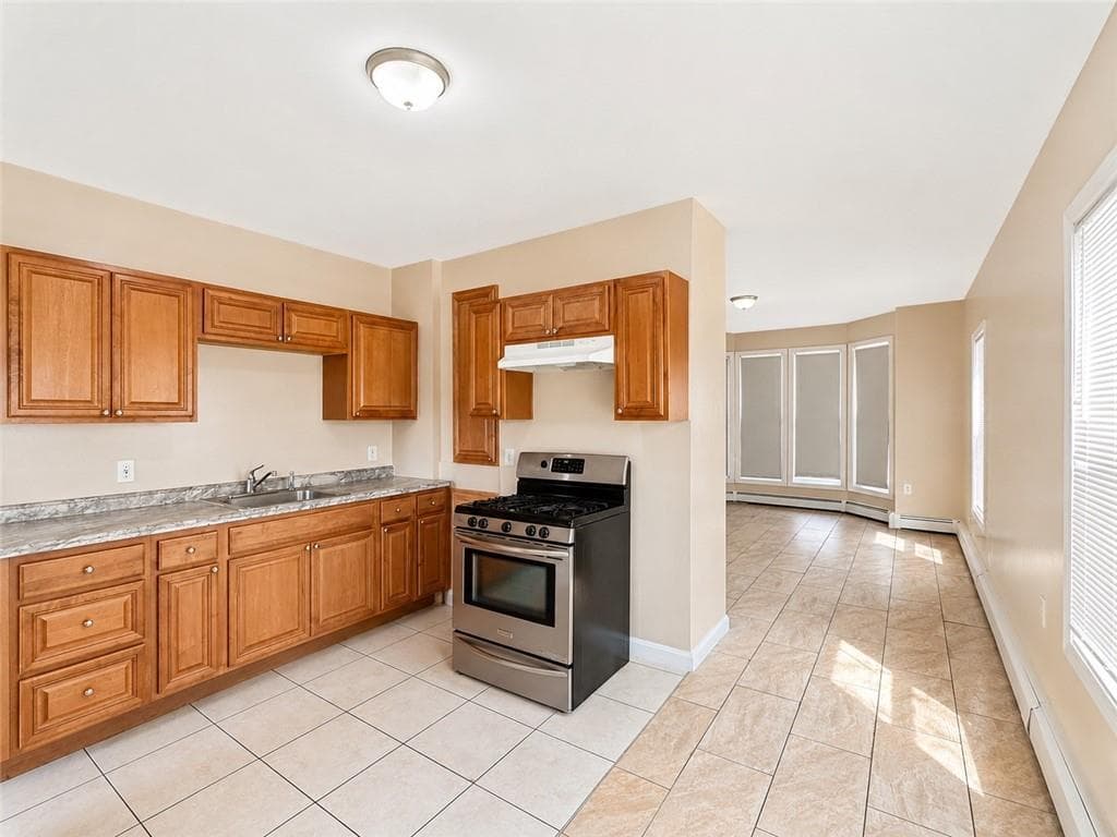 6 Bloomingdale Avenue #1 - Photo 2