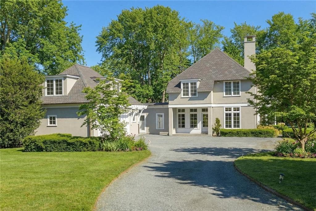 9 Ocean Lawn Lane