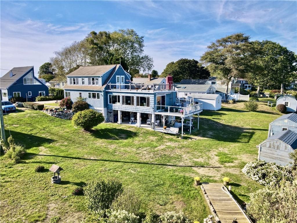 71 Wolcott Avenue