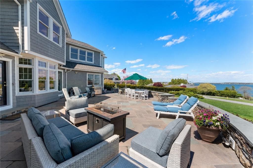 75 Cliff Drive