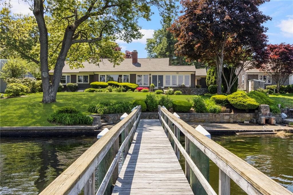 29 Riverside Drive - Photo 3