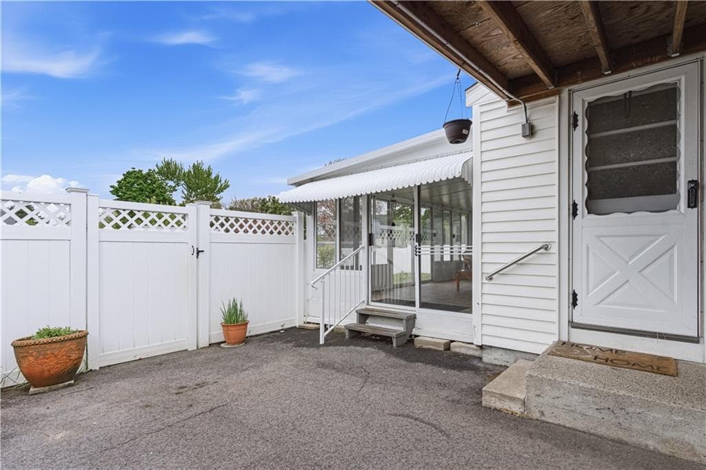 72 Julian Street - Photo 4