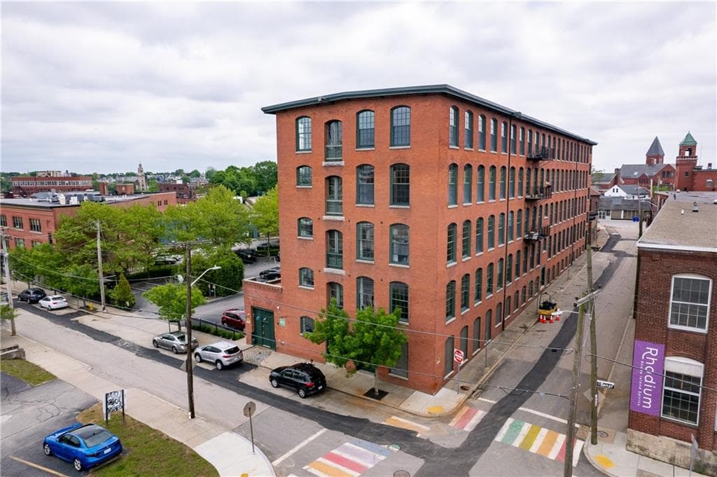 28 Bayley Street #301 - Photo 2