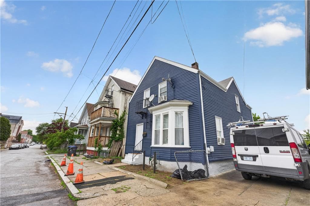 131 Cleveland St Street - Photo 2