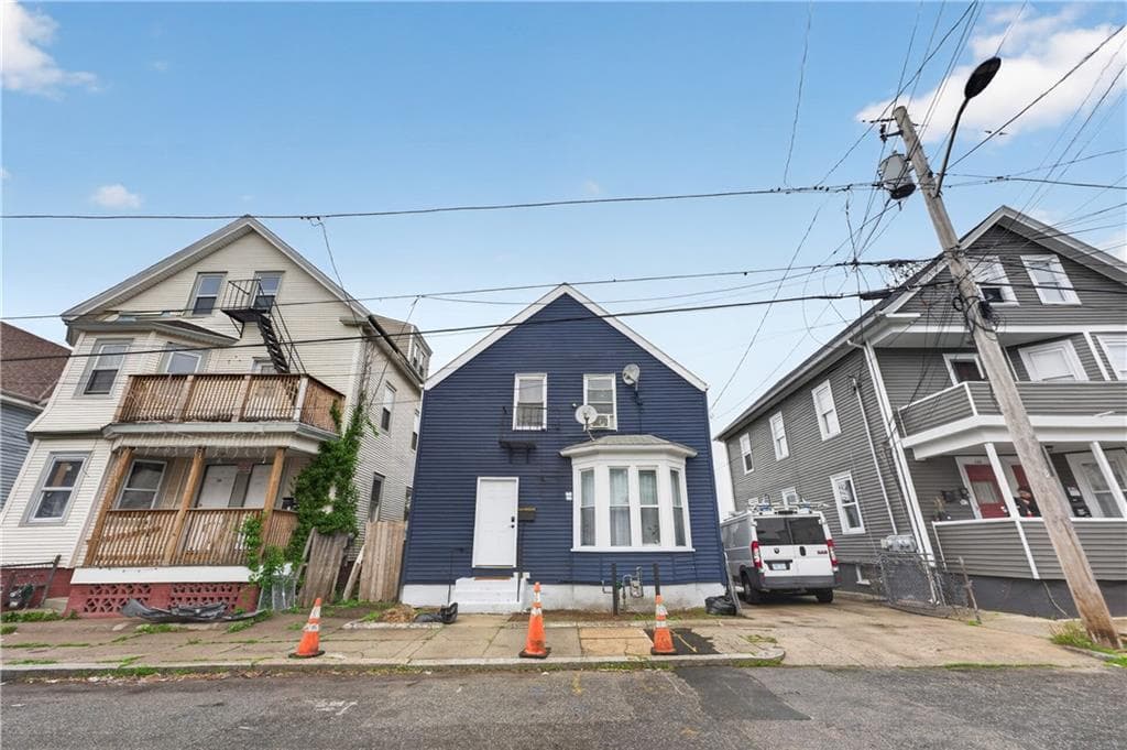 131 Cleveland St Street