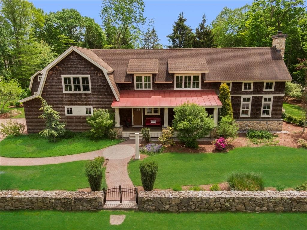 104 Ferry Road
