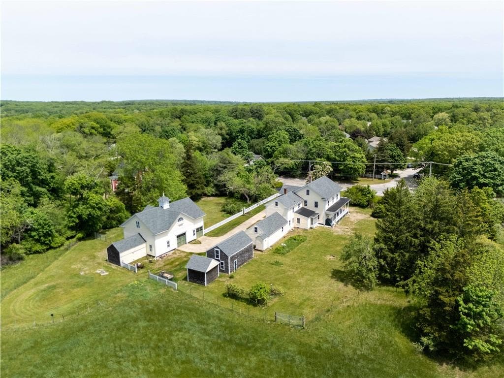 299 Davisville Road