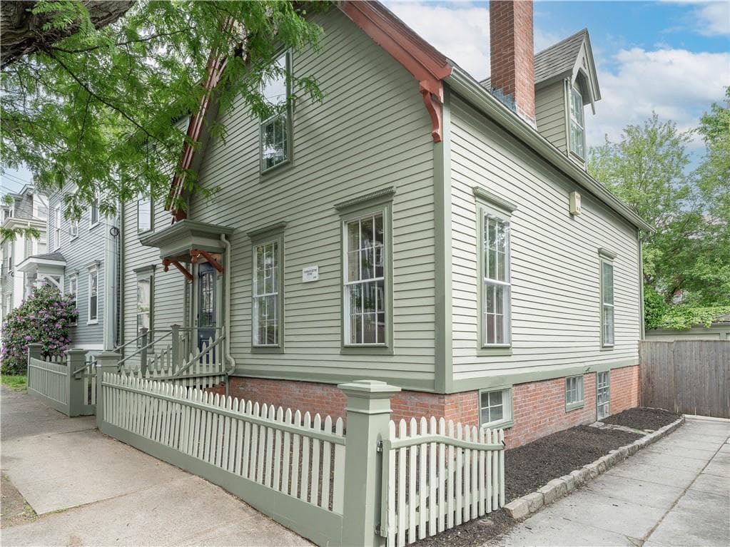 181 Williams Street - Photo 3