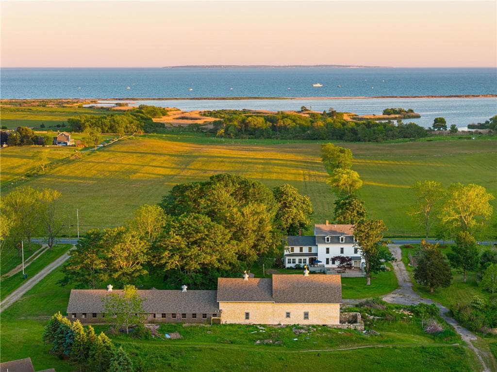 919 Matunuck School House Road - Photo 4