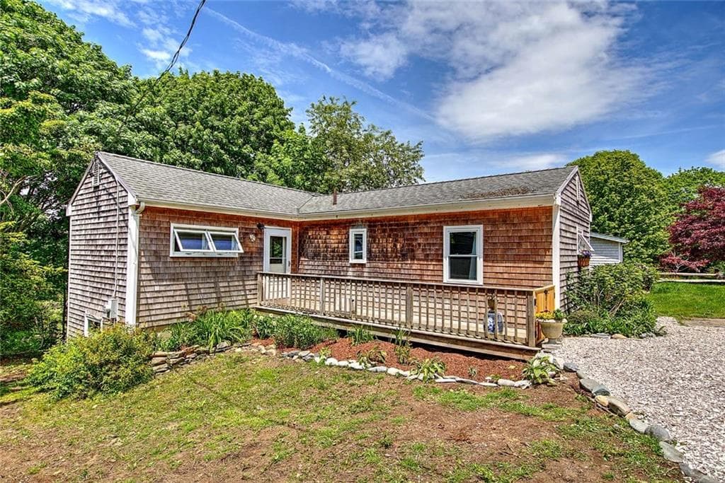 33 West Main Road - Photo 4