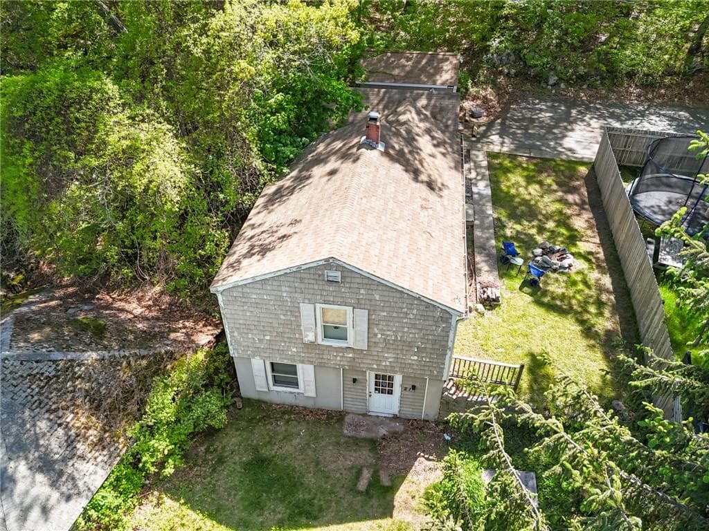 214 Putnam Pike - Photo 3