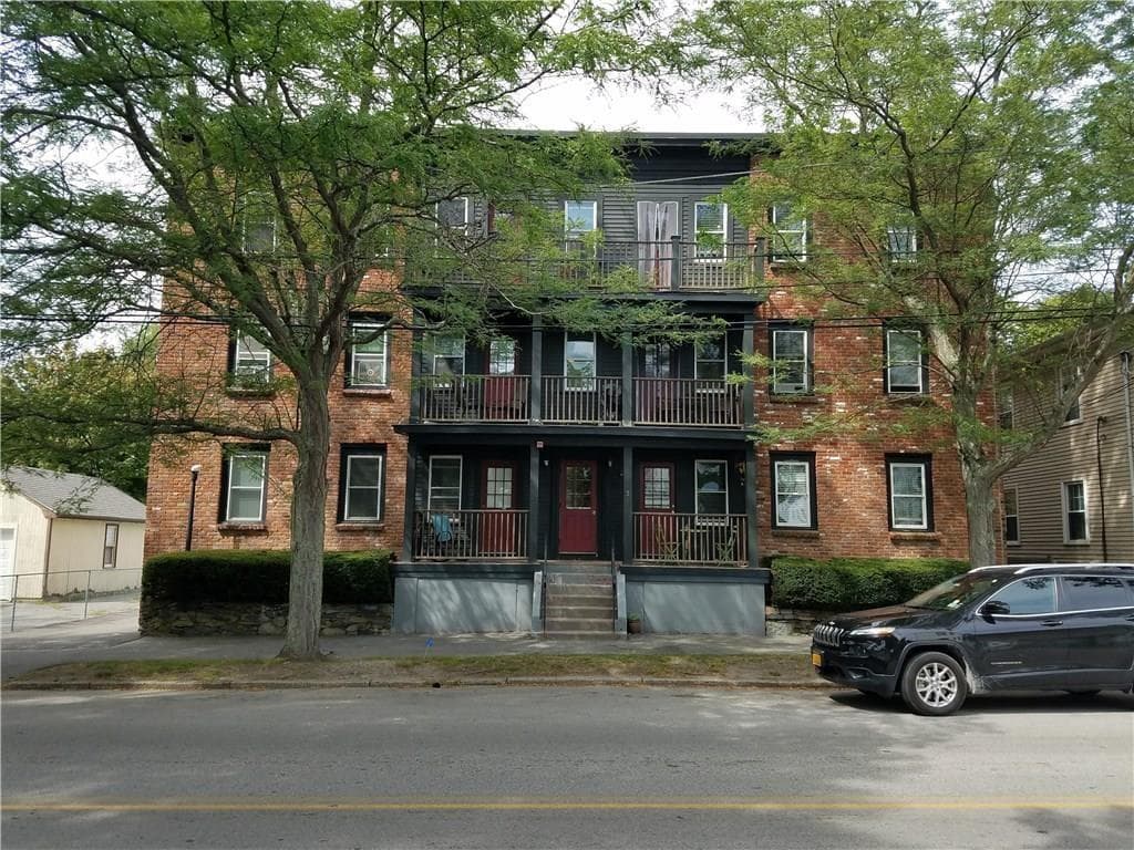 3 Bay View Avenue