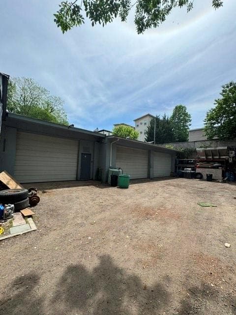 140 Northeast Street - Photo 3