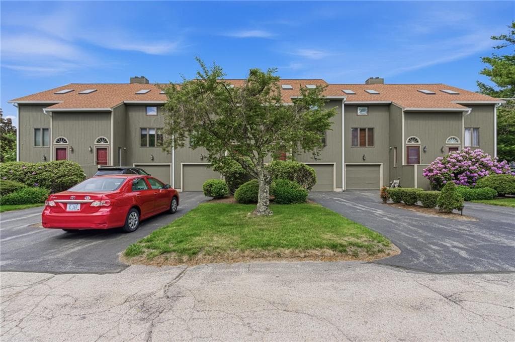 9 Tamarac Drive #D