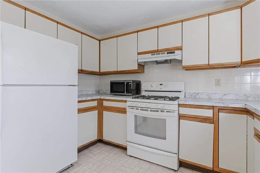 9 Tamarac Drive #D - Photo 4