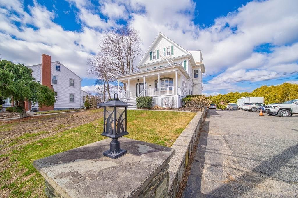 2919 Pawtucket Avenue #2