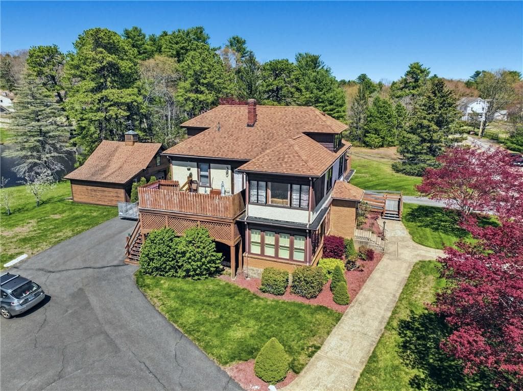 1496 VICTORY Highway - Photo 1
