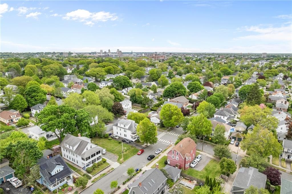 137 Sharon Street - Photo 3