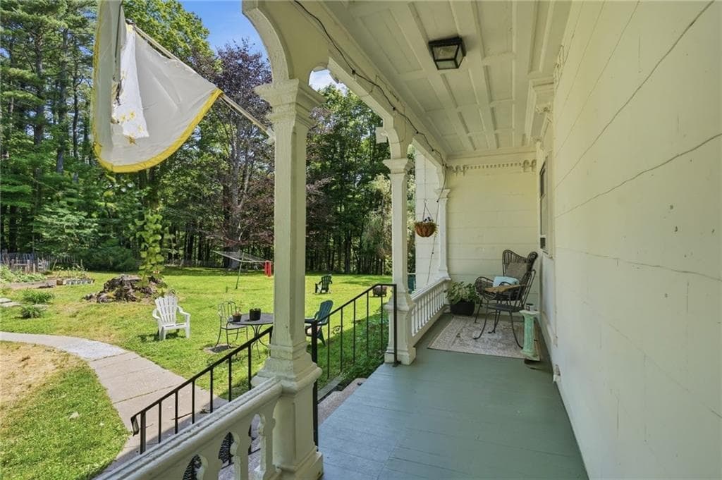 7 Nichols Lane #7 - Photo 3