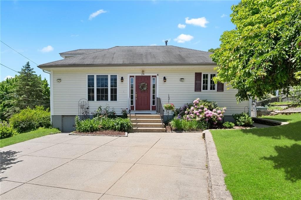 28 Fairview Avenue - Photo 2