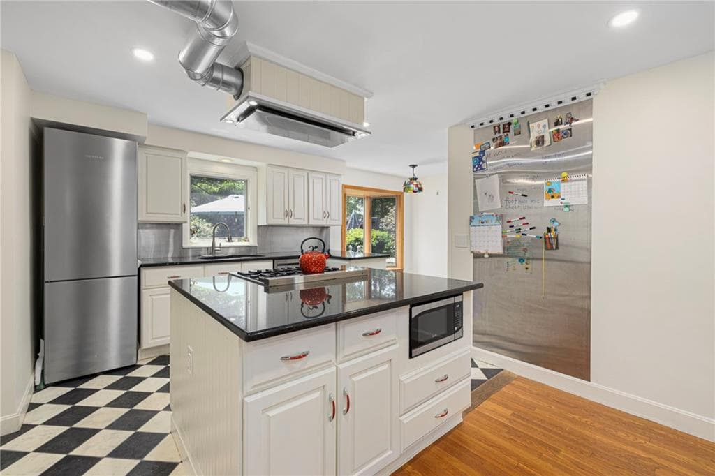 34 Terrace Drive - Photo 4