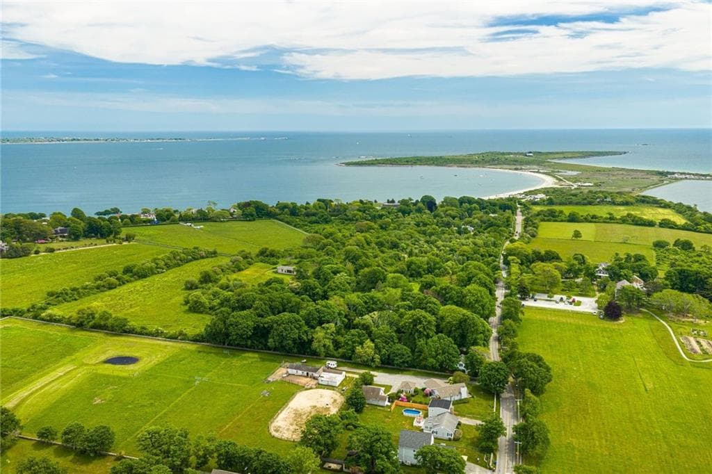 500 Third Beach Road