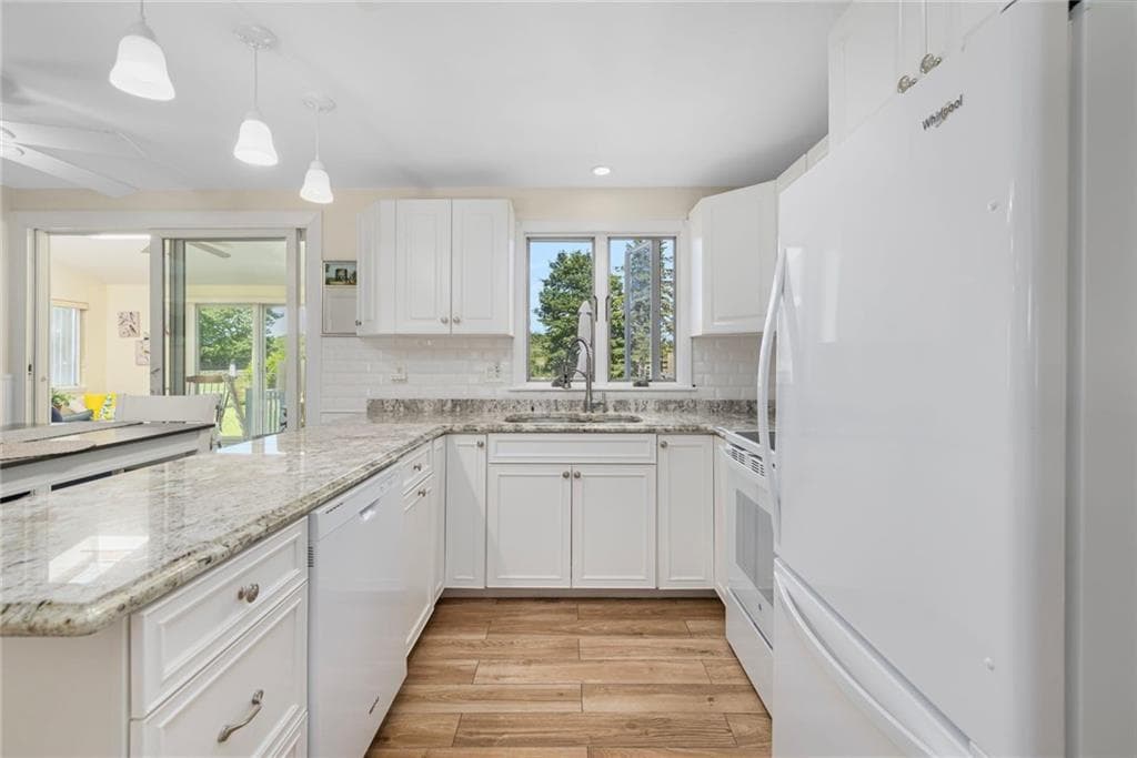 500 Third Beach Road - Photo 4