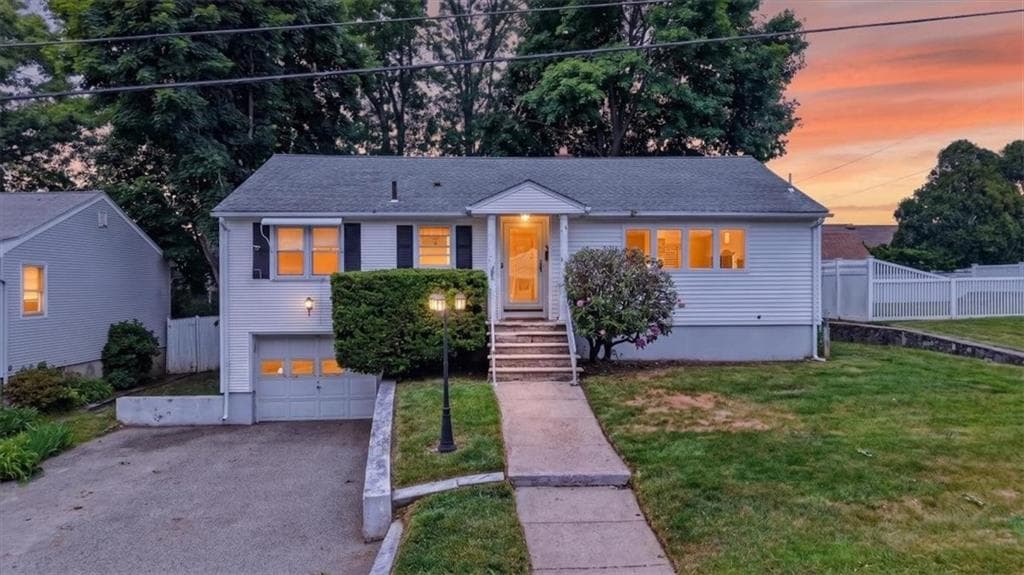 165 Salem Avenue - Photo 3