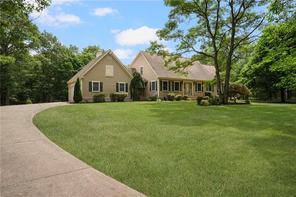 310 Plain Road - Photo 2