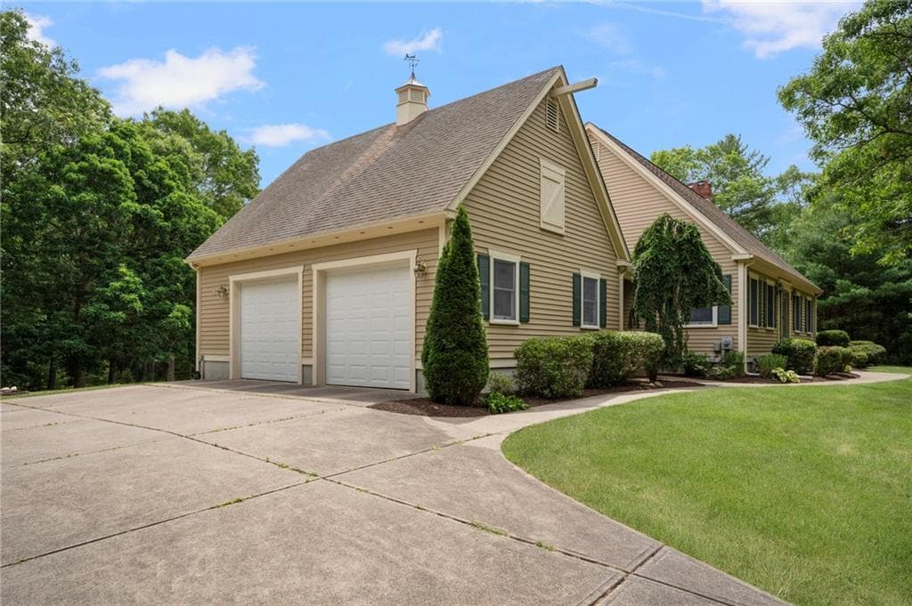 310 Plain Road - Photo 3
