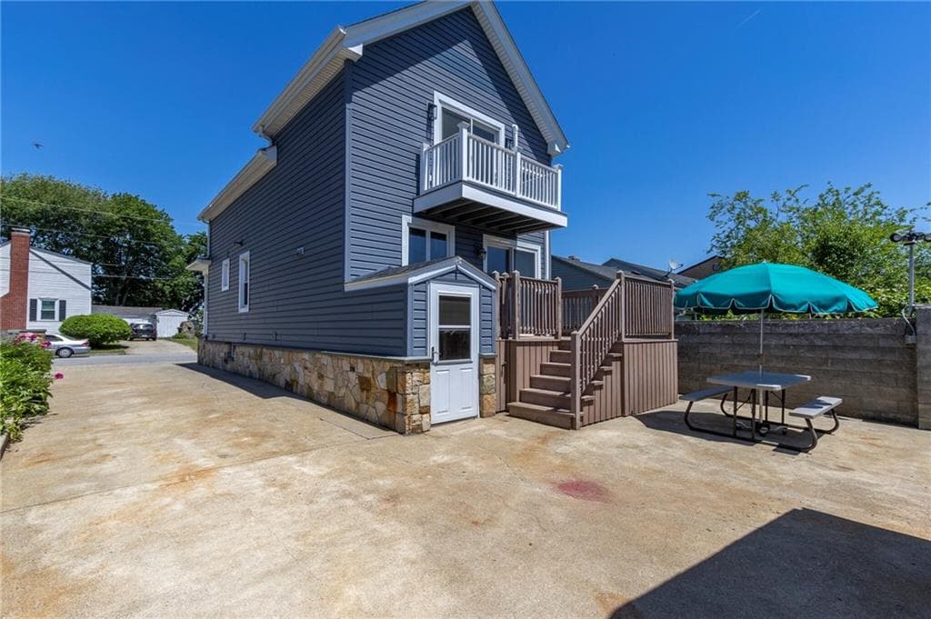 175 Leonard Avenue - Photo 5