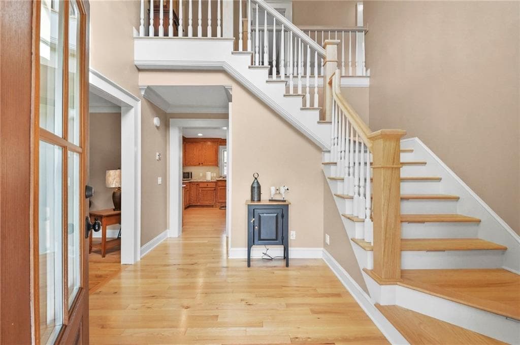 170 Saxony Avenue - Photo 2