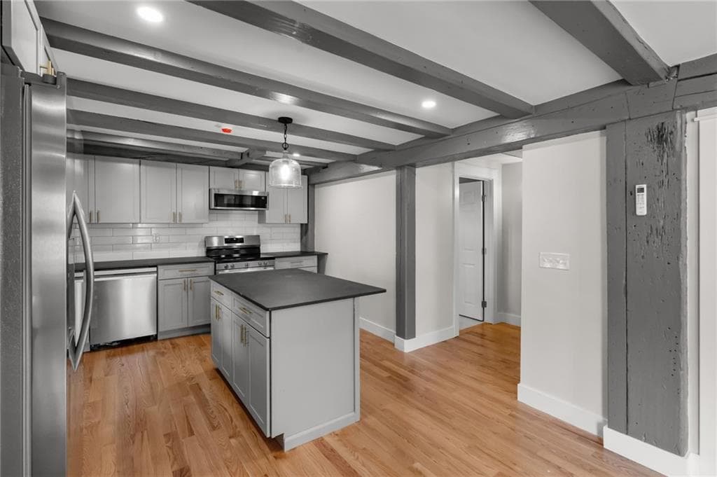 474 Thames Street #1 R - Photo 2