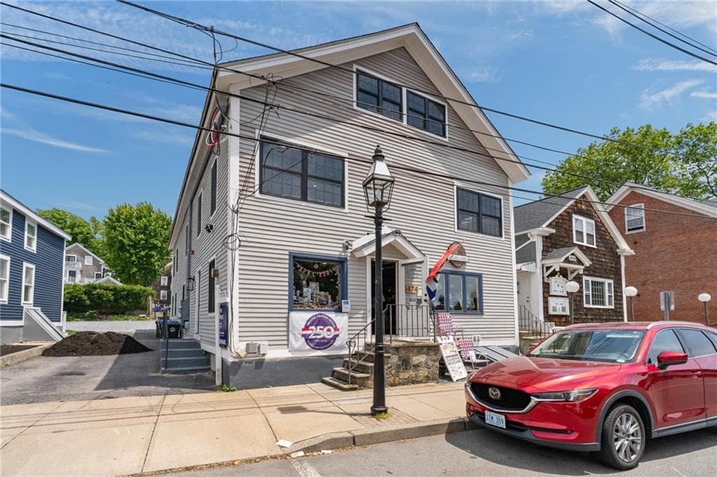 474 Thames Street #1 R