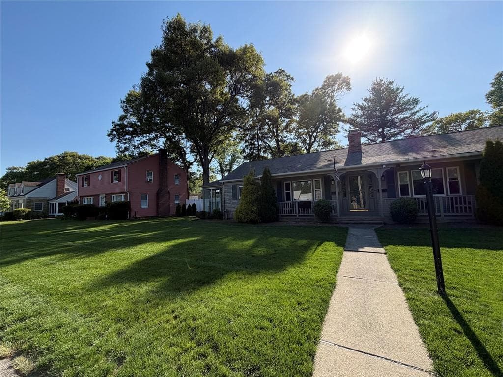 135 Park View Avenue - Photo 2