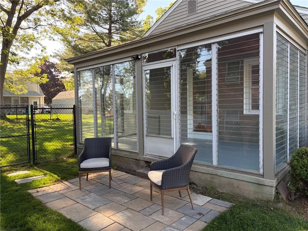 135 Park View Avenue - Photo 3