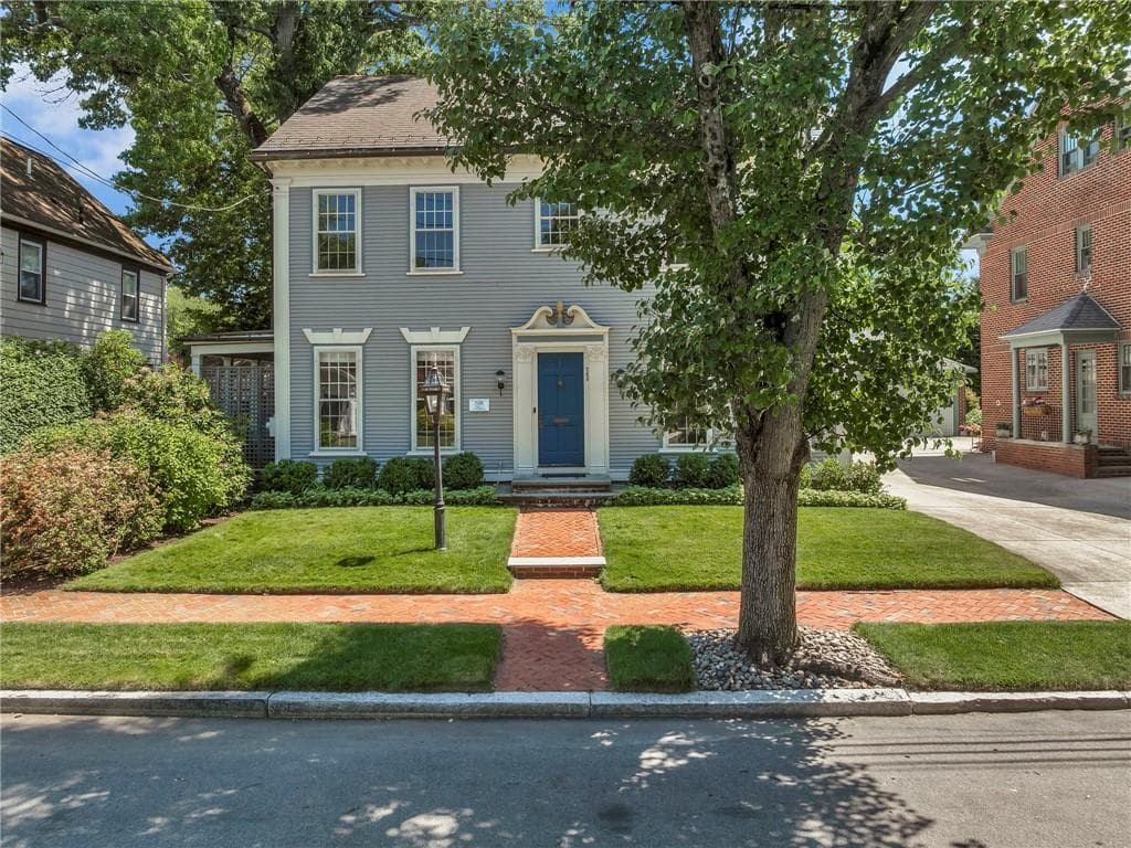 265 Freeman Parkway - Photo 2