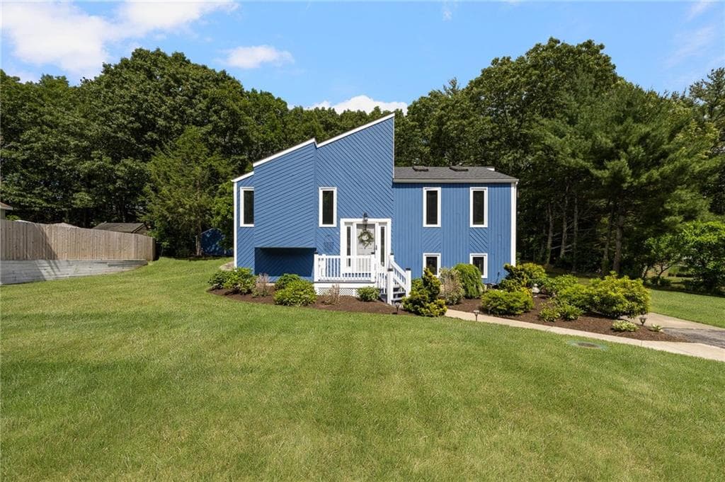 8 Birchwood Lane - Photo 2