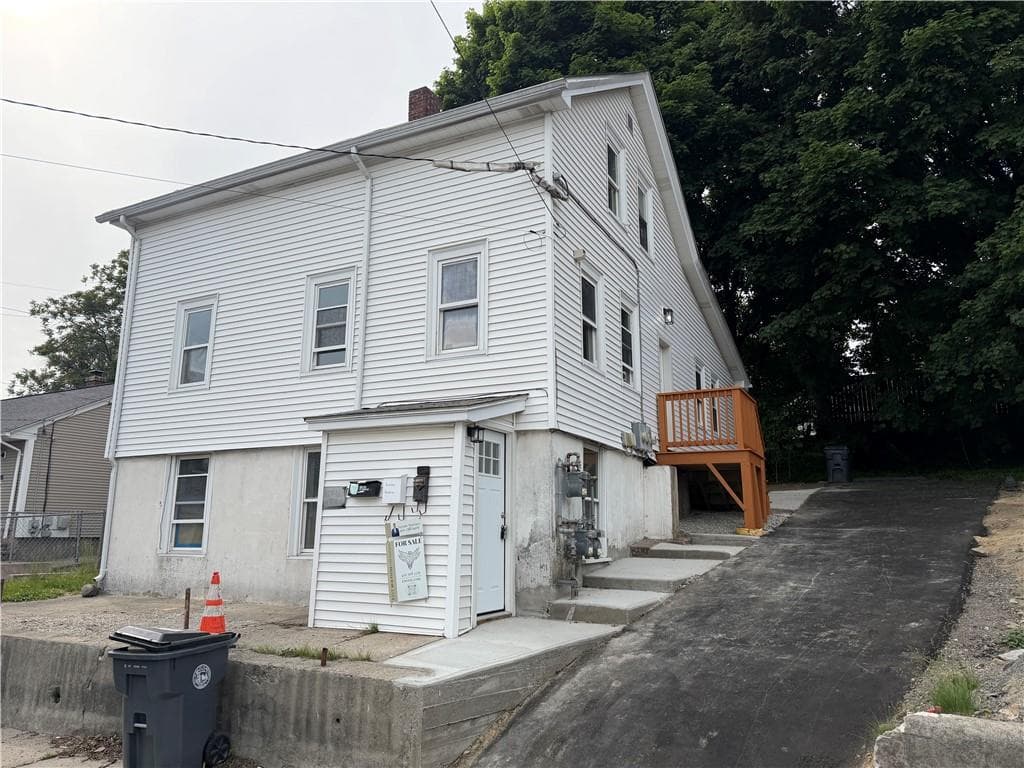 372 Hawkins Street