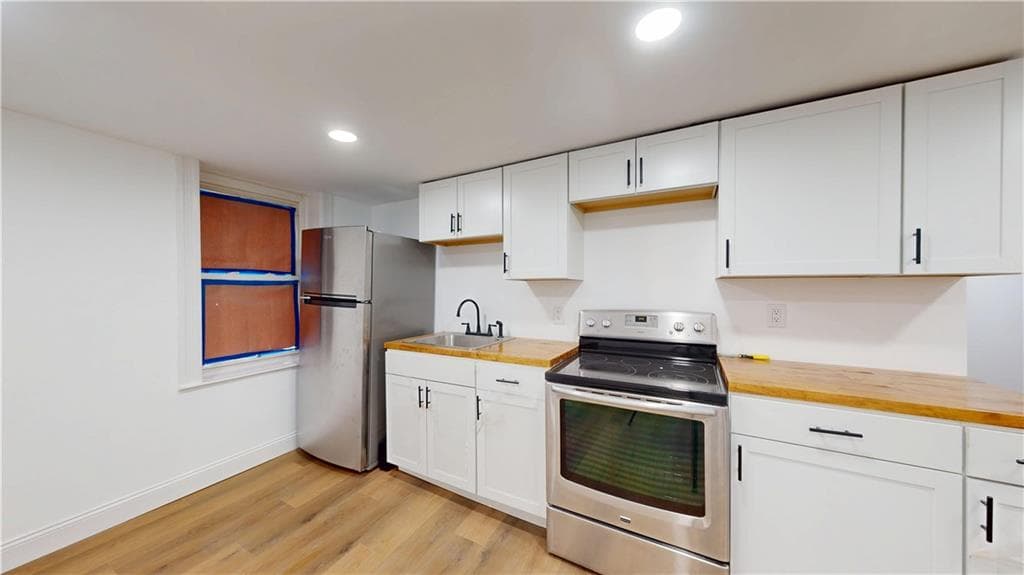 372 Hawkins Street - Photo 4